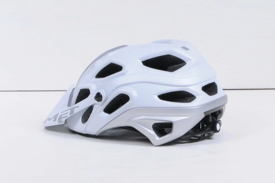 Kask rowerowy MET Lupo rozmiar M - biały