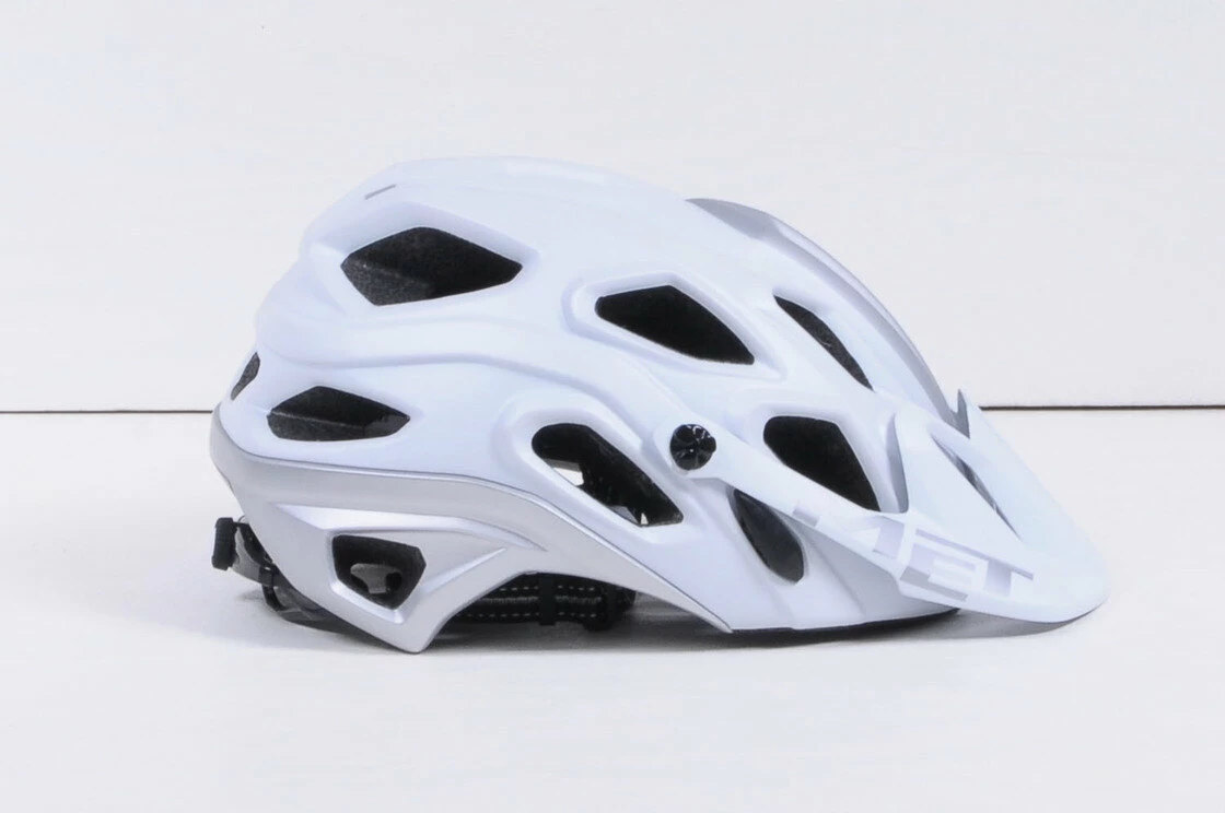 Kask rowerowy MET Lupo rozmiar M - biały