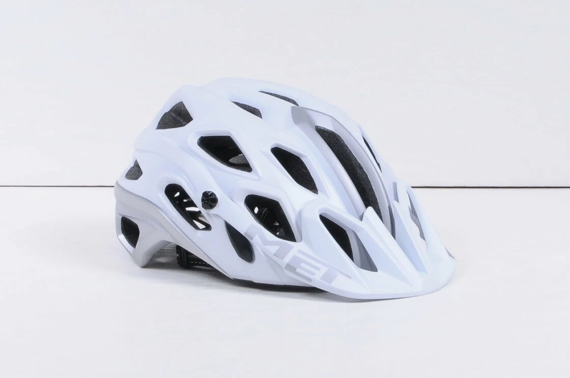 Kask rowerowy MET Lupo rozmiar M - biały