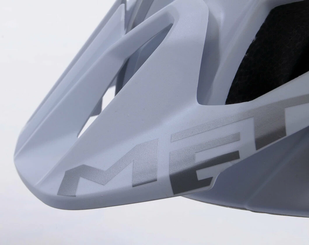 Kask rowerowy MET Lupo rozmiar M - biały