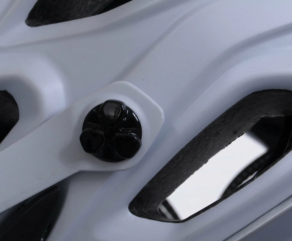 Kask rowerowy MET Lupo rozmiar M - biały
