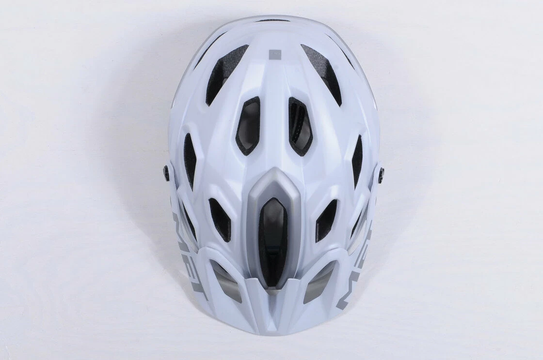 Kask rowerowy MET Lupo rozmiar M - biały