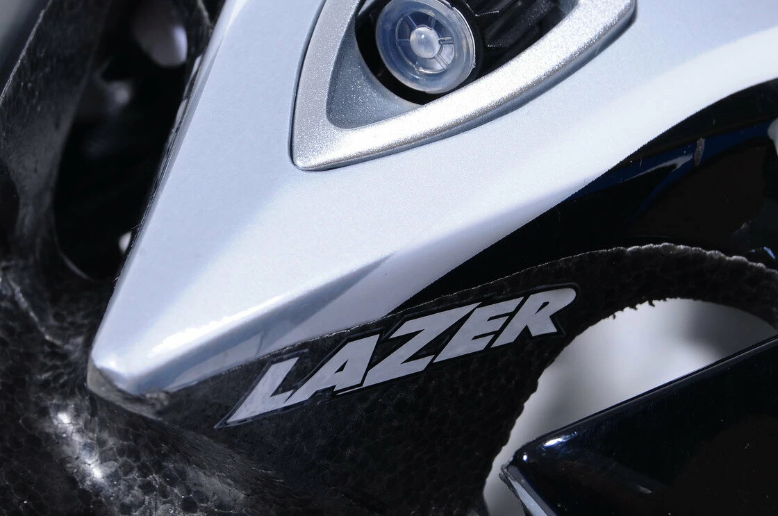 Kask szosowy LAZER O2 RD biało/czarny