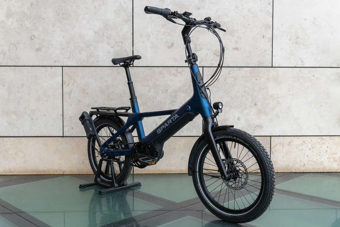 Kompaktowy rower elektryczny na pasku Sparta S-Compact Bes3 Smart 500Wh 20" Olive Metallic