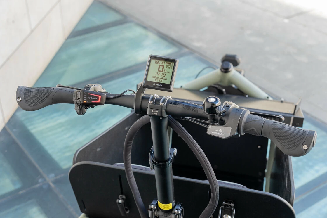 KONFIGURATOR: Transportowy rower elektryczny cargo Riese & Muller Load 4 60