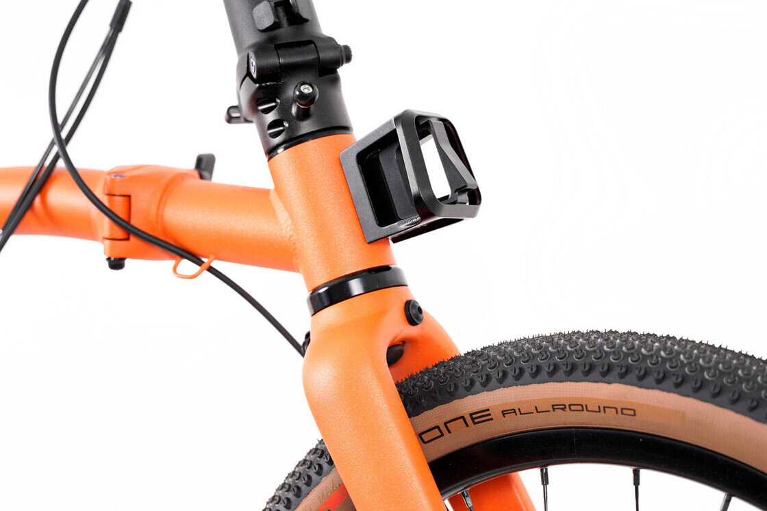 Kuty blok przedniego bagażnika Brompton ColourLab (Front Carrier Block) Czarny
