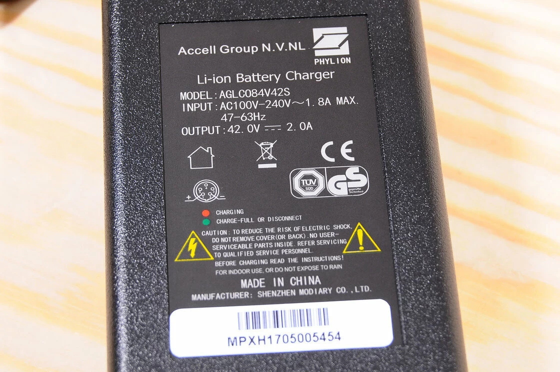 Ładowarka do roweru Sparta E-Motion C3/C4 Batavus E-go - 5 PIN 2A normalna