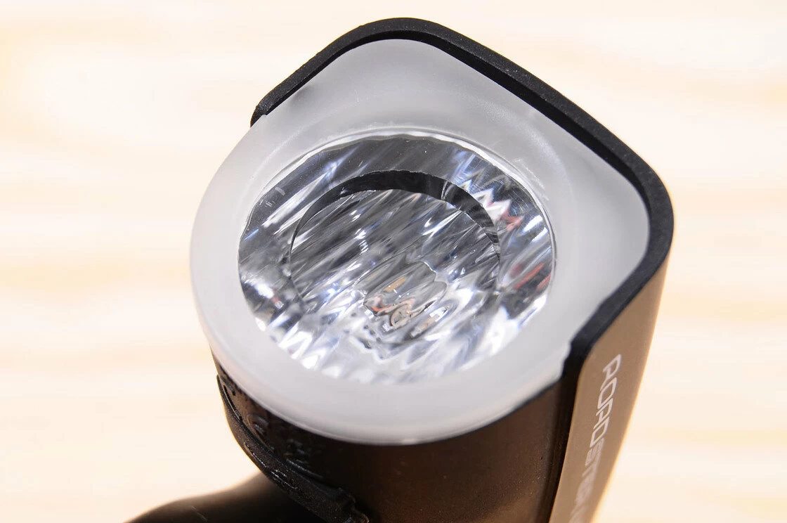 Lampka przednia Sigma Roadster USB