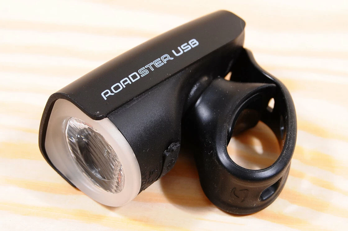 Lampka przednia Sigma Roadster USB