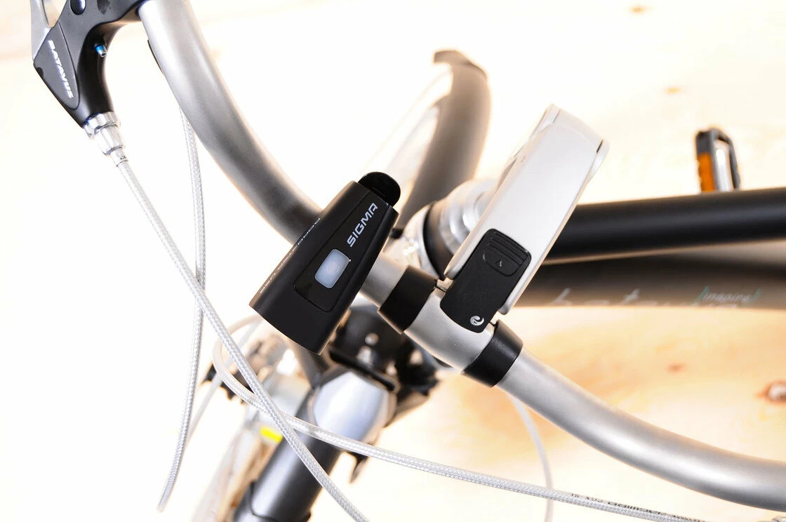 Lampka przednia Sigma Roadster USB