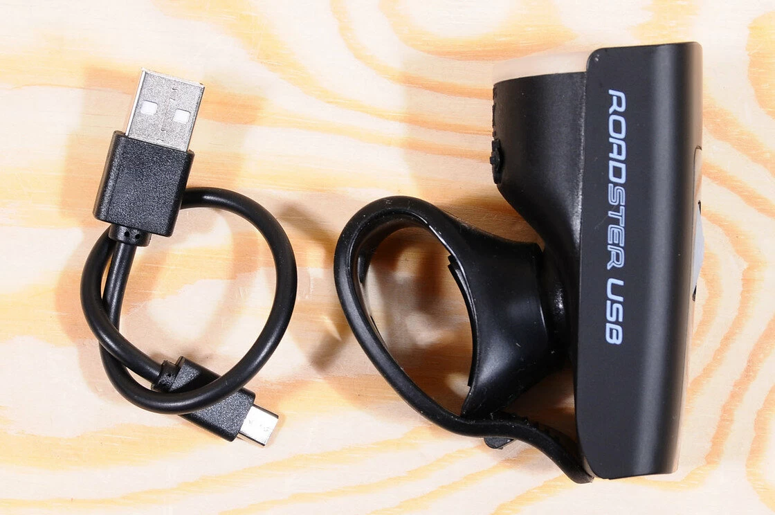 Lampka przednia Sigma Roadster USB