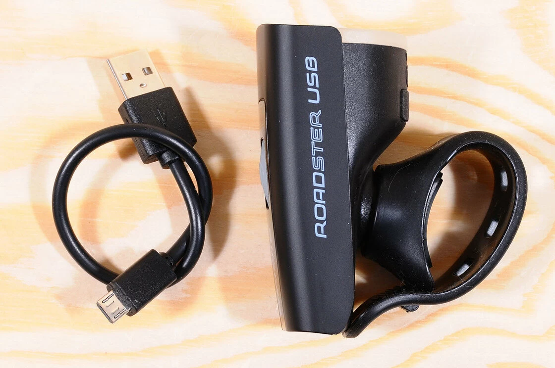 Lampka przednia Sigma Roadster USB