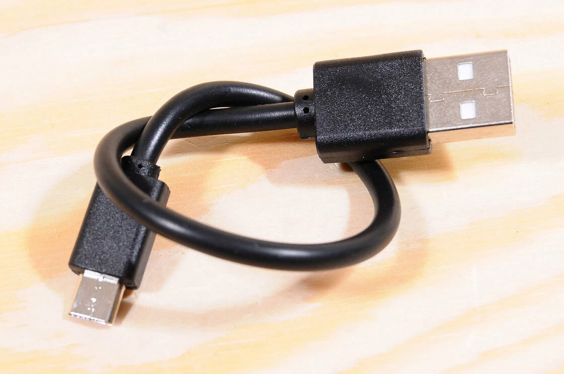 Lampka przednia Sigma Roadster USB