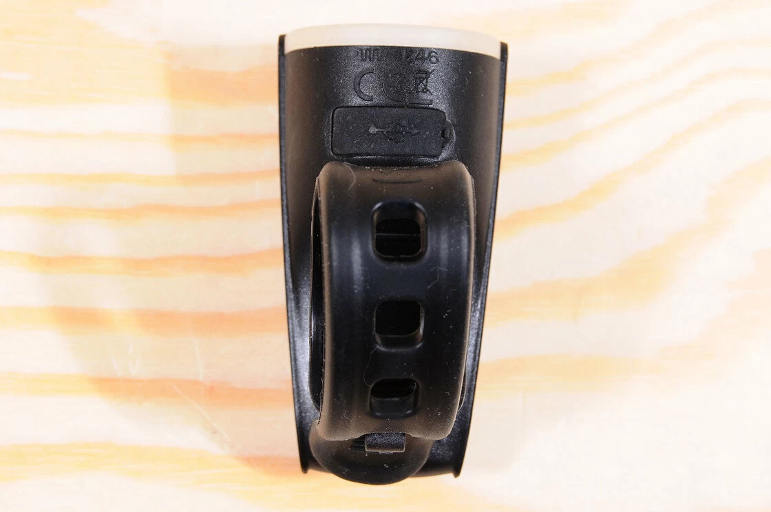 Lampka przednia Sigma Roadster USB