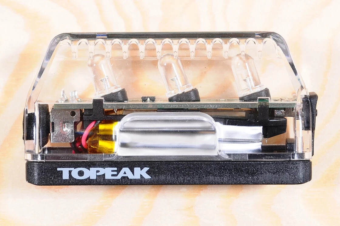 Lampka przednia Topeak WhiteLite Aero LED USB