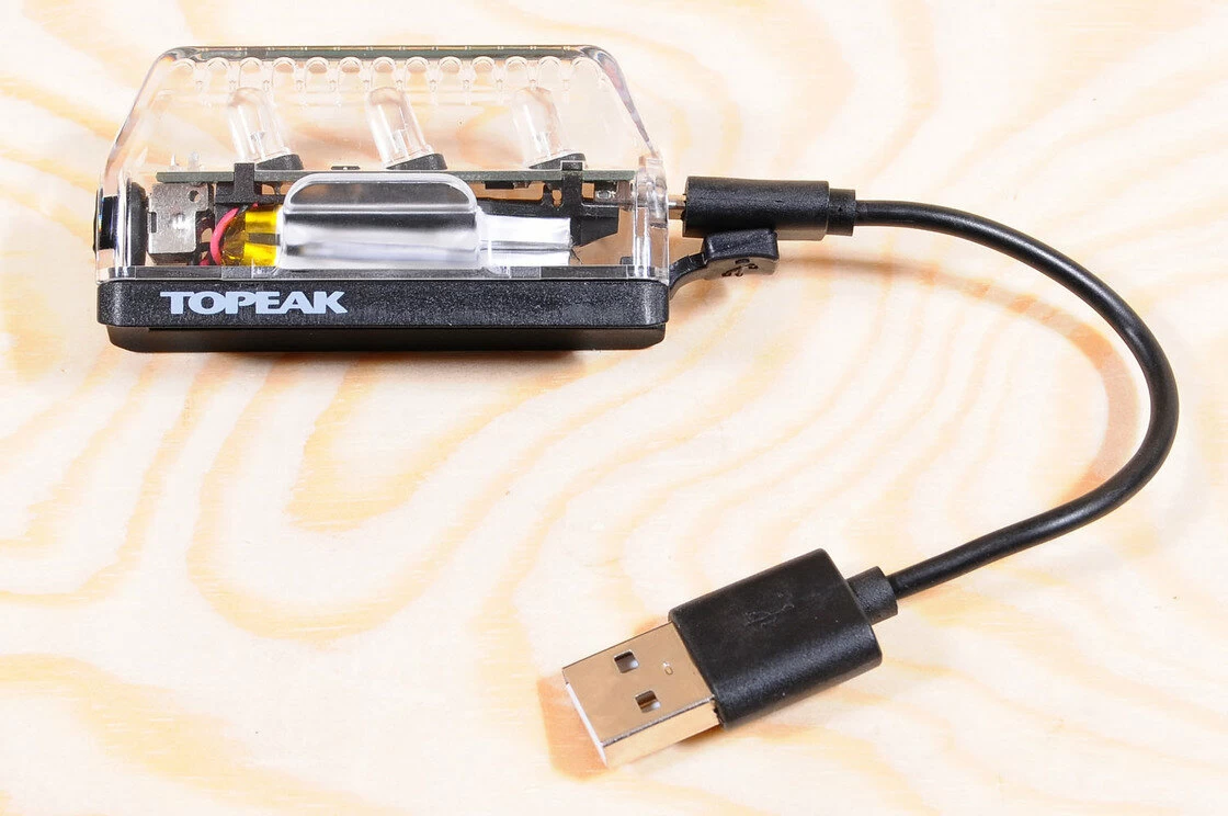 Lampka przednia Topeak WhiteLite Aero LED USB