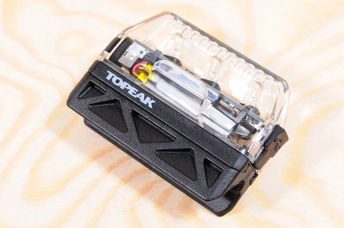 Lampka przednia Topeak WhiteLite Aero LED USB