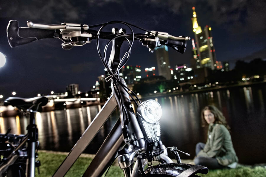 Lampka przednia Trelock LS 875 Bike-i Trio