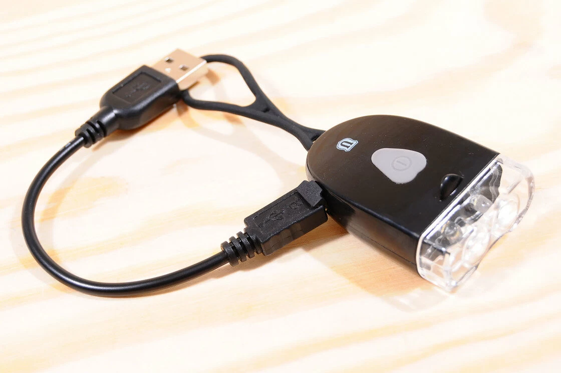 Lampka przednia UNION UN-150 USB