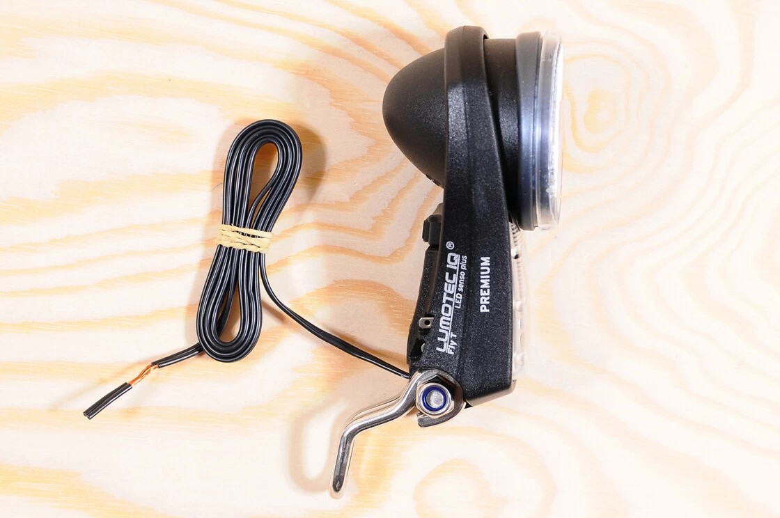 Lampka rowerowa Busch&Muller Lumotec IQ Fly Premium RT Senso Plus