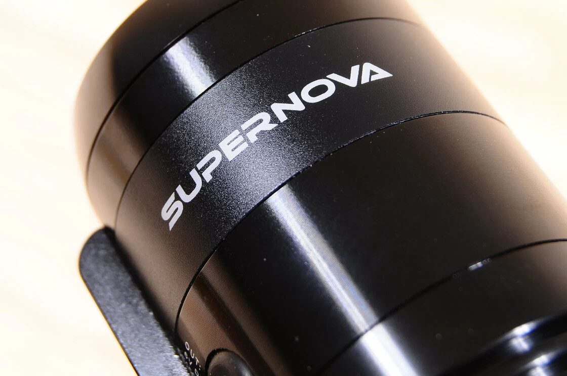 Lampka rowerowa Supernova E3 Triple 2