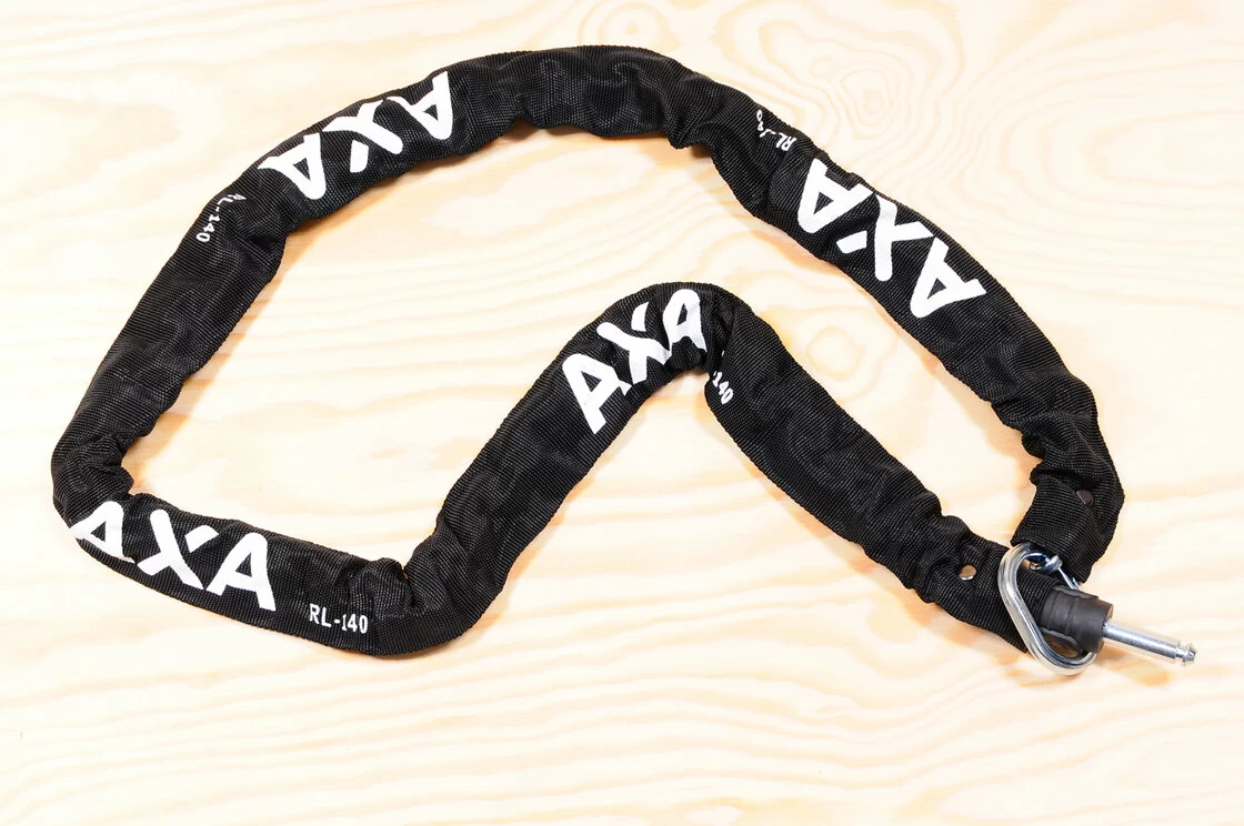 Łańcuch AXA RLC do podkowy AXA + SAKWA