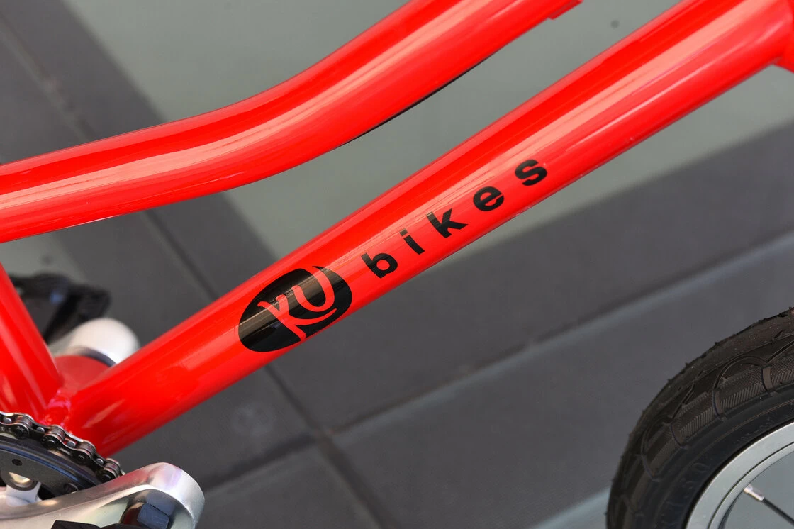 Lekki rower dla dziecka KUbikes 14 Tour czerwony