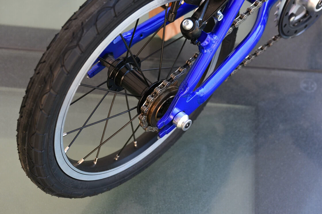 Lekki rower dla dziecka KUbikes 14 Tour lazurowy niebieski