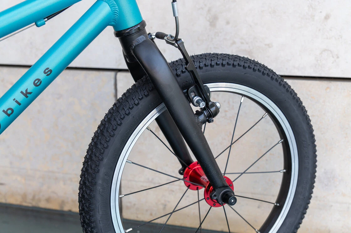 Lekki rower dla dziecka KUbikes 16 L MTB Turkus / laser czerwień