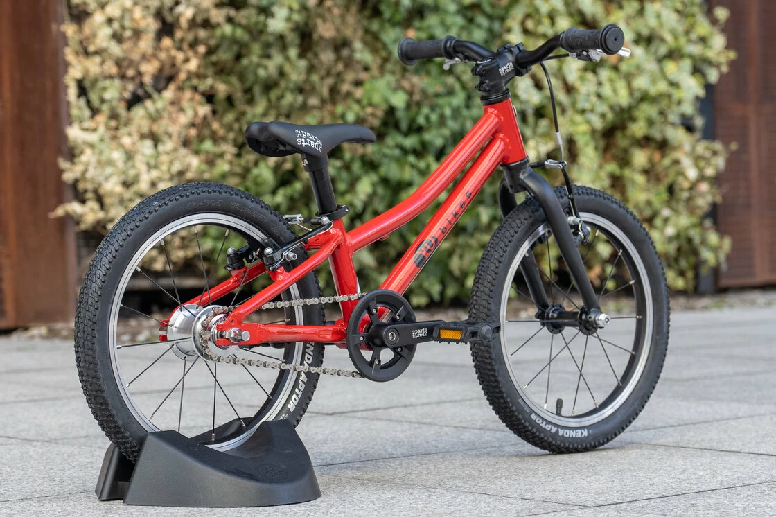 Lekki rower dla dziecka KUbikes 16 S AUTO 2 biegi Sturmey Archer Czerwony