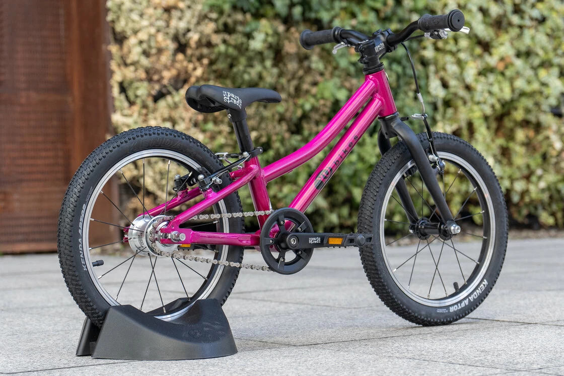 Lekki rower dla dziecka KUbikes 16 S AUTO 2 biegi Sturmey Archer Różowy