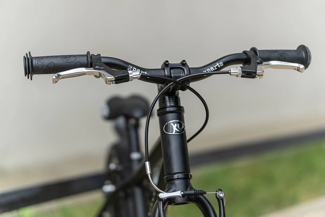 Lekki rower dla dziecka KUbikes 16L MTB Czarny