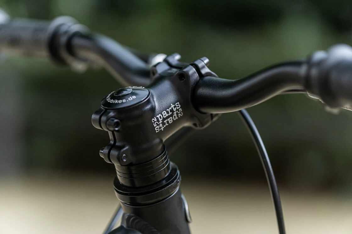 Lekki rower dla dziecka KUbikes 16L MTB Czarny