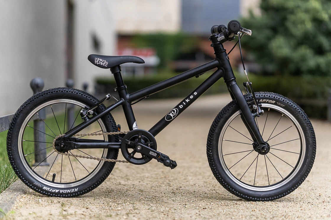 Lekki rower dla dziecka KUbikes 16L MTB Czarny