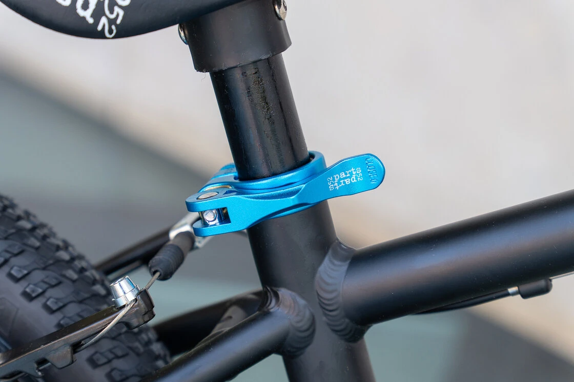 Lekki rower dla dziecka KUbikes 16L MTB Czarny / laser niebieski