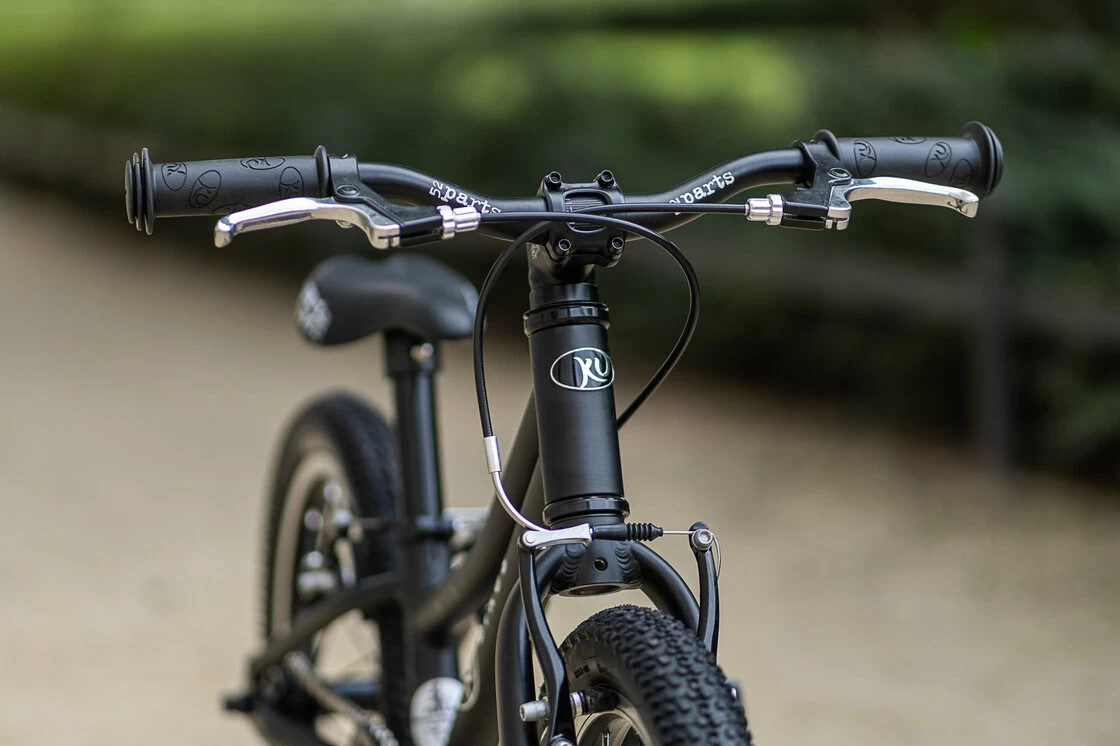 Lekki rower dla dziecka KUbikes 16S MTB Czarny