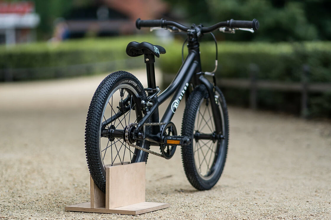 Lekki rower dla dziecka KUbikes 16S MTB Czarny