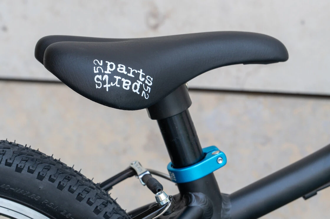 Lekki rower dla dziecka KUbikes 16S MTB Czarny / laser niebieski