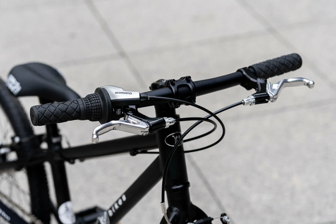 Lekki rower dla dziecka KUbikes 20 L MTB Czarny / czerwony