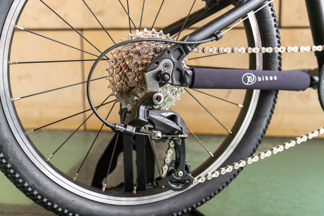 Lekki rower dla dziecka KUbikes 20 L MTB Czarny + laser red