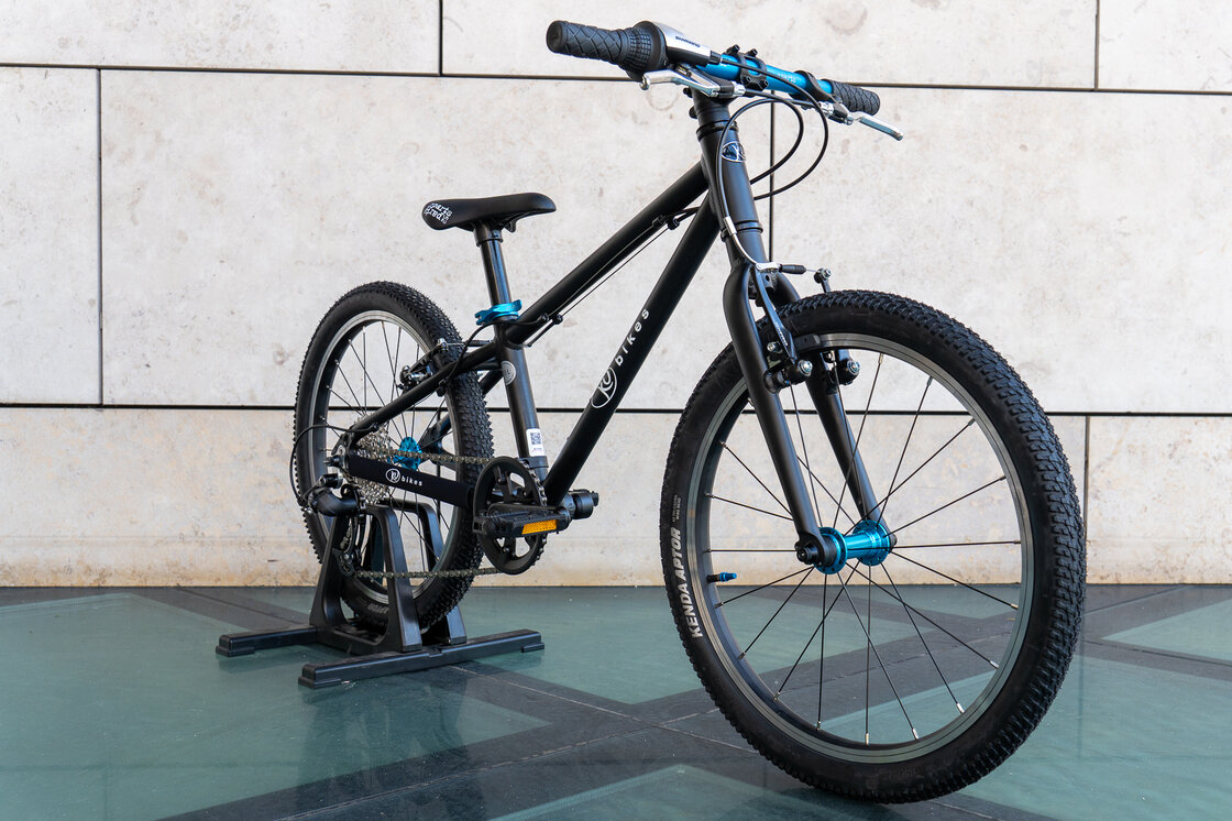Lekki rower dla dziecka KUbikes 20 L MTB Czarny / niebieski