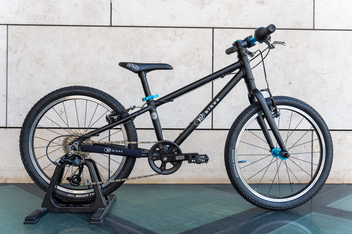 Lekki rower dla dziecka KUbikes 20 L MTB Czarny / niebieski