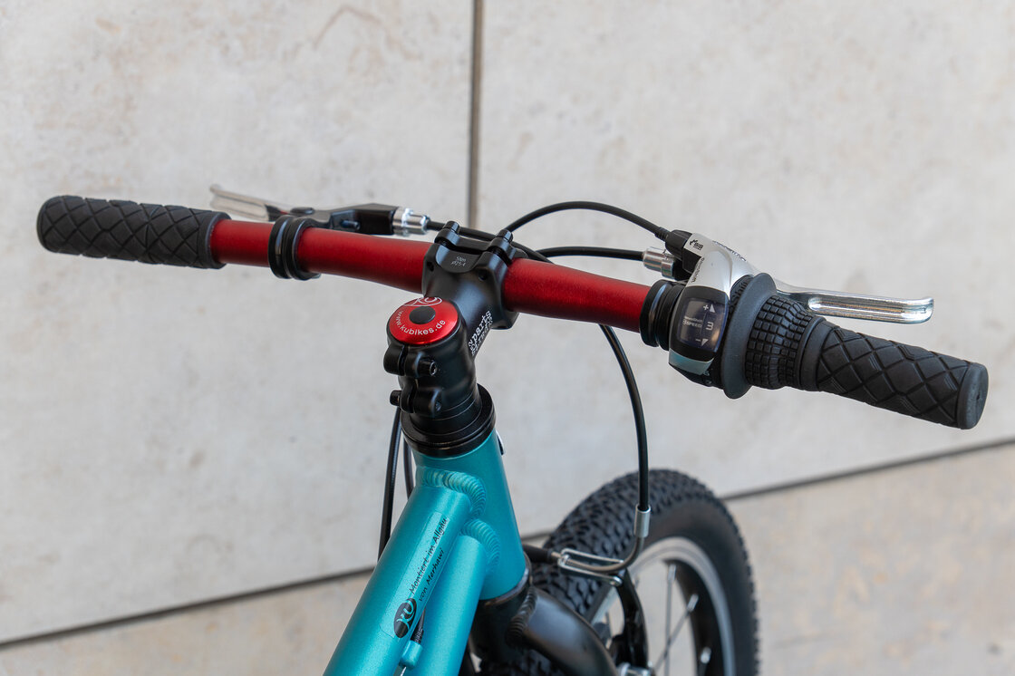 Lekki rower dla dziecka KUbikes 20 S MTB Turkusowy / laser czerwony