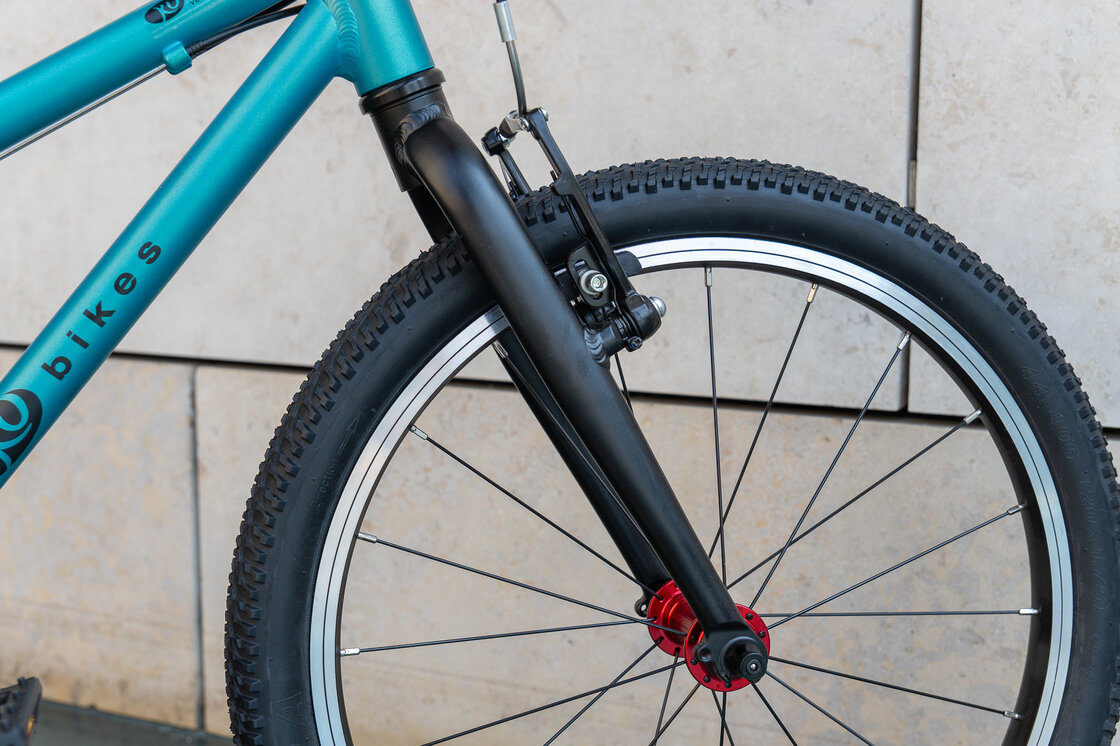 Lekki rower dla dziecka KUbikes 20 S MTB Turkusowy / laser czerwony