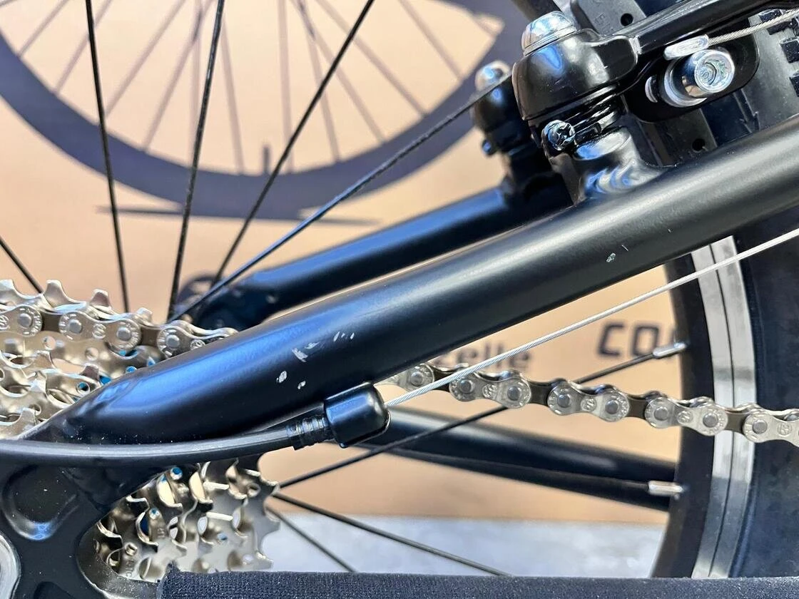 Lekki rower dla dziecka KUbikes 20 S OUTLET Czarny / Laser Blue