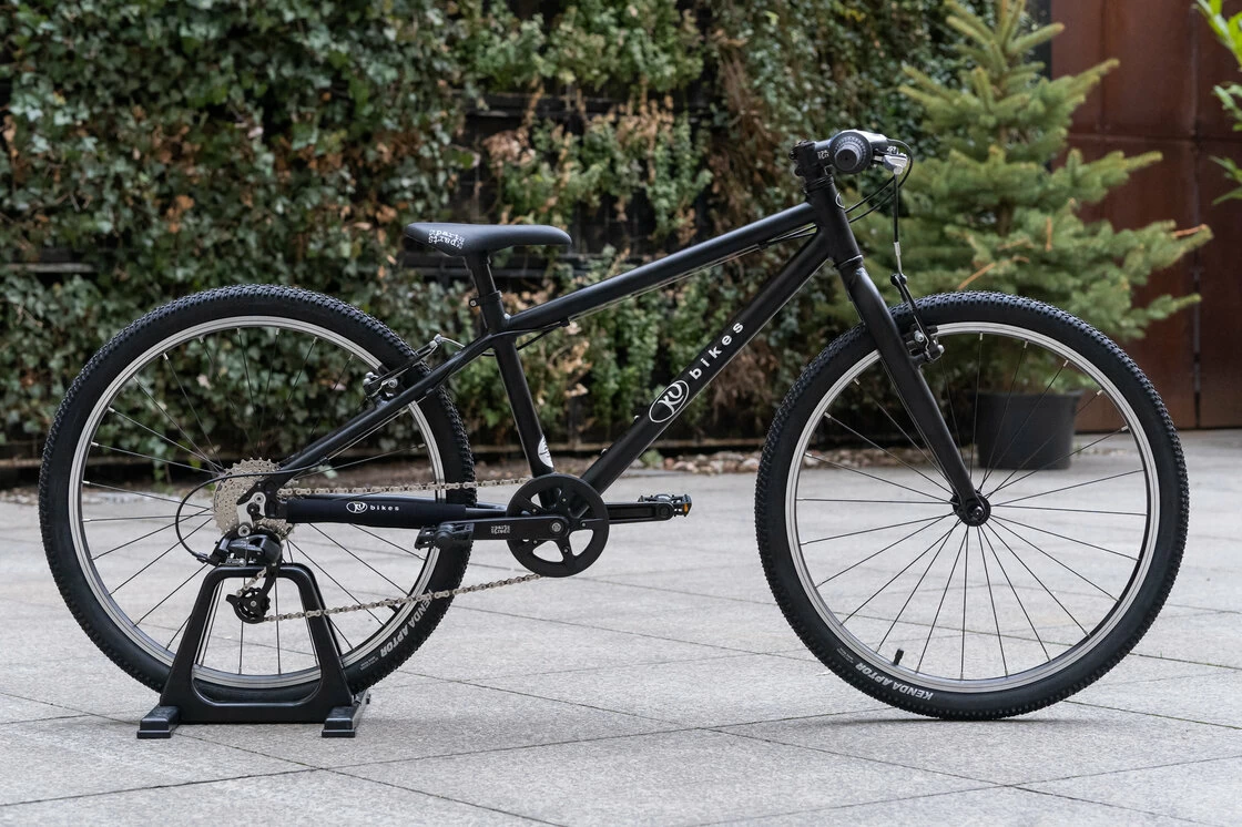 Lekki rower dla dziecka KUbikes 24 L MTB Czarny
