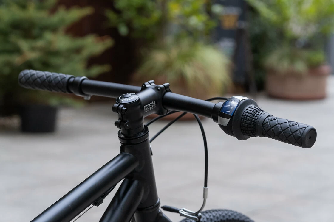 Lekki rower dla dziecka KUbikes 24 L MTB Czarny