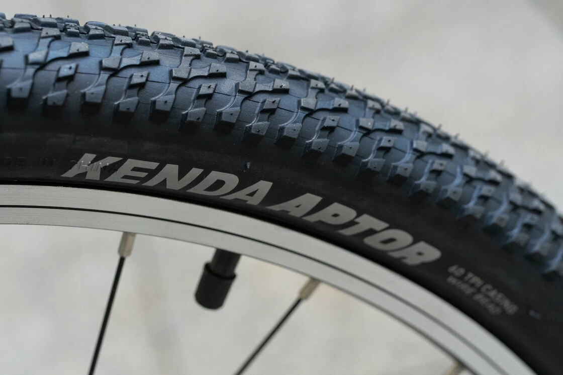 Lekki rower dla dziecka KUbikes 24 L MTB Czarny