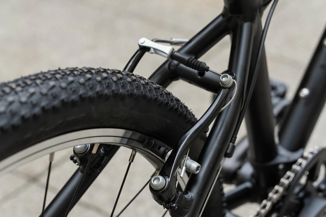 Lekki rower dla dziecka KUbikes 24 L MTB Czarny