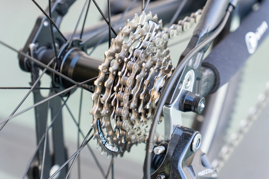 Lekki rower dla dziecka KUbikes 24 L MTB Czarny